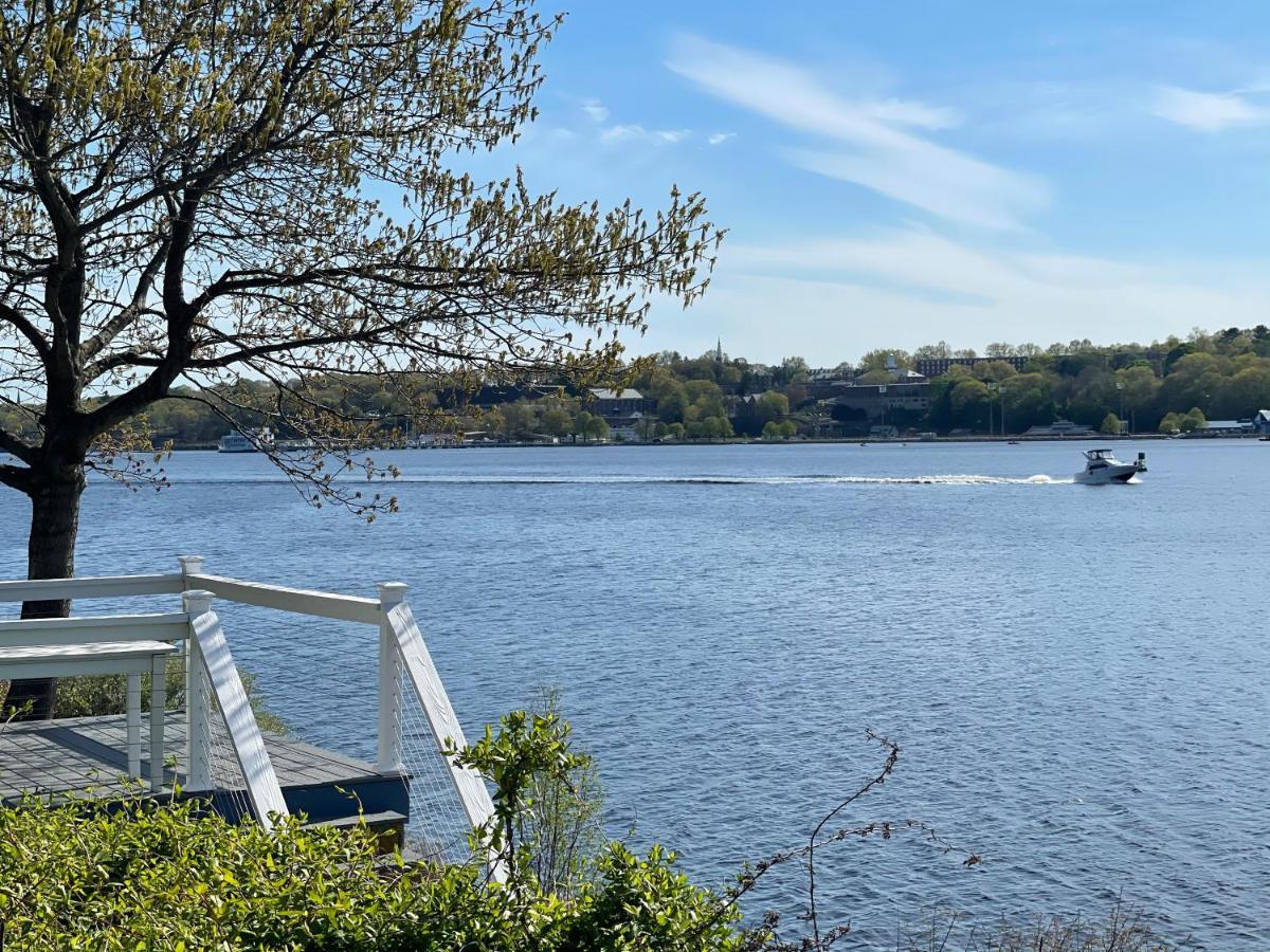 Waterfront Home With A View Groton Exterior photo