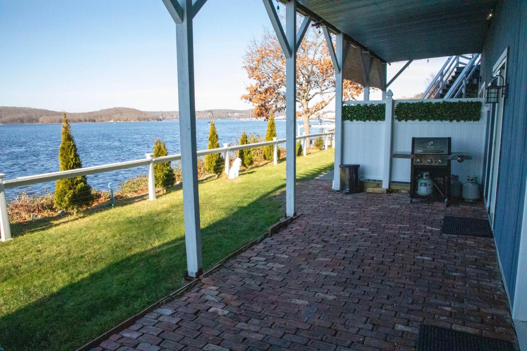 Waterfront Home With A View Groton Exterior photo